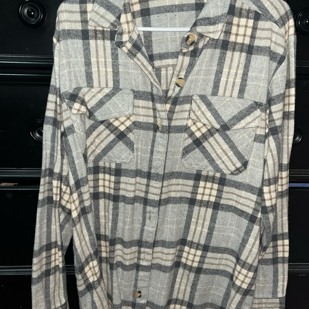 Beachlunchlounge Gray and Cream Checkered Shirt
